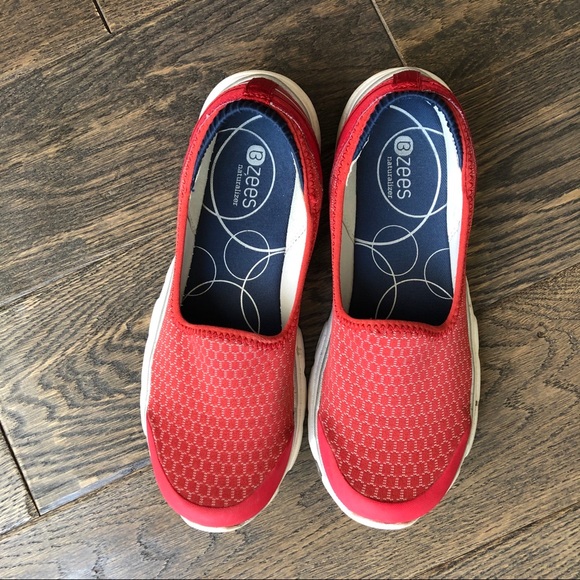 naturalizer bzees clearance